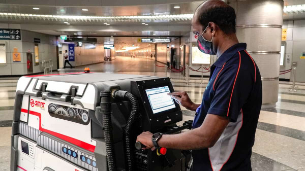 Avidbots’ Neo fully autonomous floor scrubbing robot at an SMRT Circle Line station.